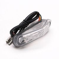 FEU ARRIERE UNIVERSEL REPLAY A LEDS TRIANGLE BLANC AVEC ECLAIRGE DE PLAQUE