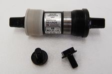 BOITIER pédalier shimano UN26 110MM FILETAGE ANGLAIS AXE CARRE