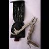 Outil de survie trèscomplet comprenant 1 pince transformable en