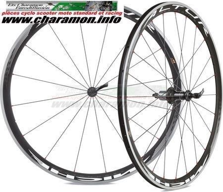 paire de roues à pneus Miche Altur poids total 1720 grammes - Image 1